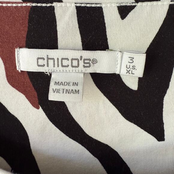 Chico’s Size XL abstract print stretch knit blouse - Picture 2 of 8